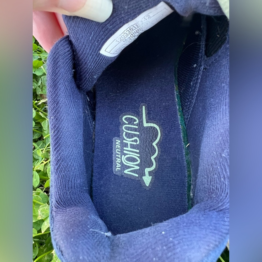 Brooks Range Woman’s Navy Blue & Green Running Athletic Outdoor Shoes Size 7.5 - Picture 10 of 12